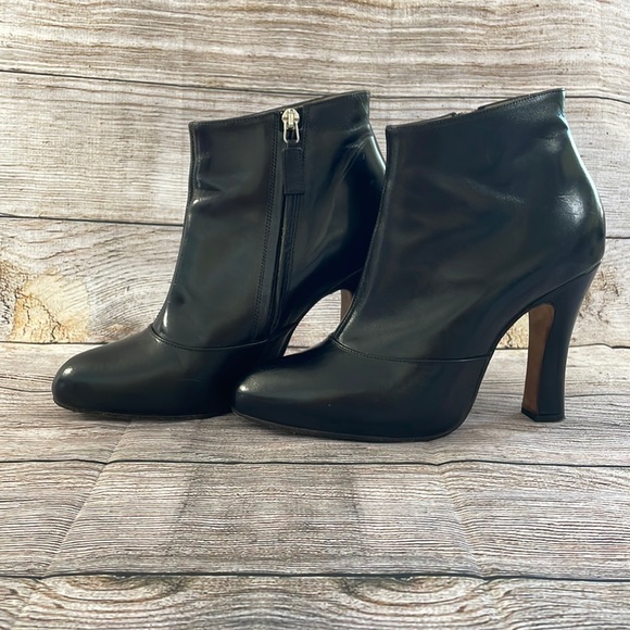 Marc Jacobs Shoes Marc Jacobs Leather Heeled Zipper Boot Poshmark